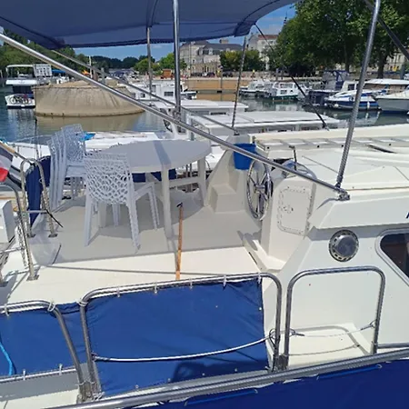 Decouvrez Notre Bateau A - 7 A 9 Pers. - Api-1-46-41